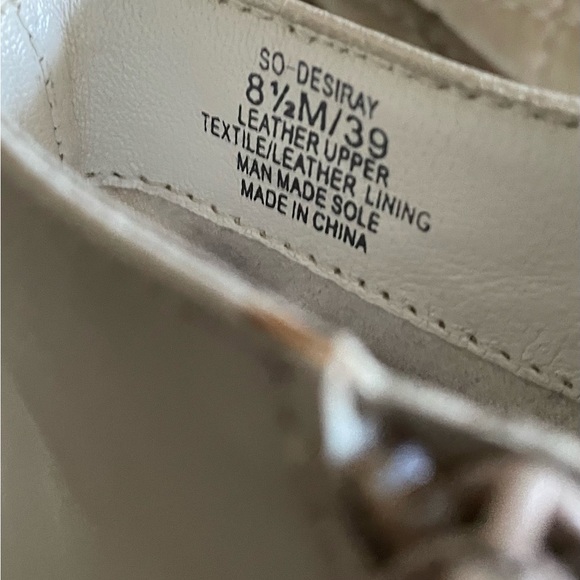 Cream Leather Zip Up Pointy Toe Booties - Picture 6 of 6